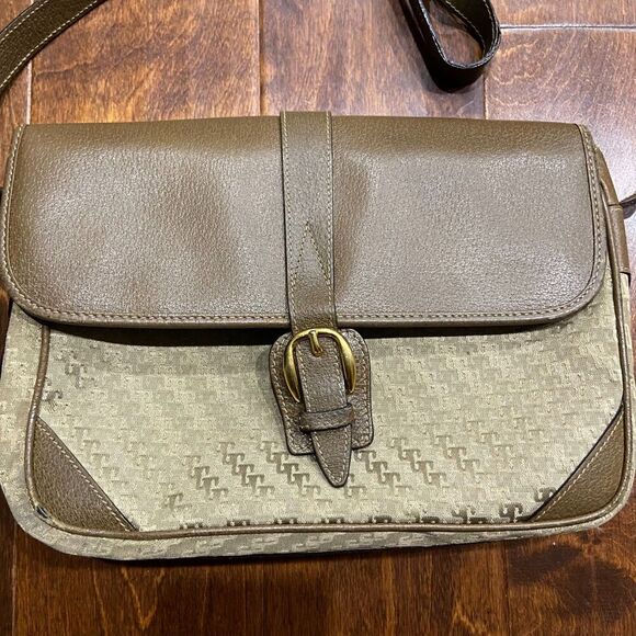 Gucci Vintage Authentic G Jacquard Canvas Leather Crossbody Bag Gold Hardware - Picture 2 of 13